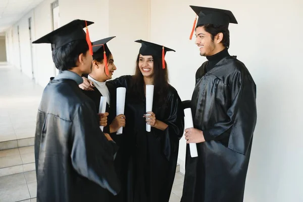 Educación Graduación Concepto Personas Grupo Estudiantes Internacionales Felices Grupo Graduados —  Fotos de Stock