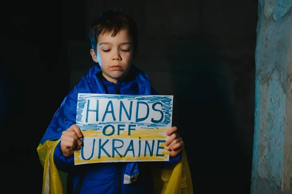 Діти Плакатом Прапором Росії Військові Протести Дитина Повідомленням Зупиняє Війну — стокове фото