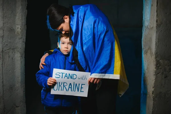 Kyiv Ukraine Marmar 2022 Війна Україні Життя Бомбосховищі Молода Мати — стокове фото