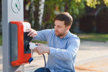 Elektirikli araba için Adam Tutma Güç Kablosu