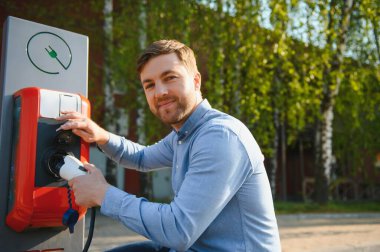 Elektirikli araba için Adam Tutma Güç Kablosu
