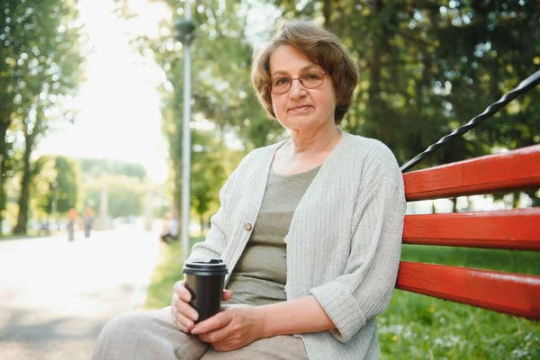 Portrait Happy Senior Woman Summer Park — Stock Photo, Image