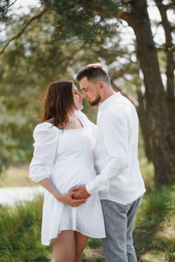 gün batımı sırasında hoş gelecek anne portresi.