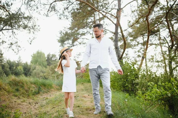 Stylish Bearded Father His Little Daughter Walk Summer Park — Stockfoto