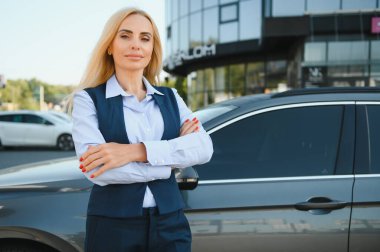 İş kadını açık portresi.