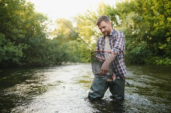 Trout Being Caught Fishing Net — ストック写真