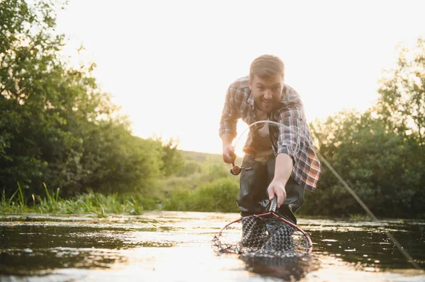 Pêche Truite Sur Rivière Montagne — Photo