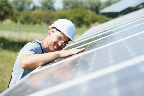 Confident Man Power Solar Station — Stock Photo, Image