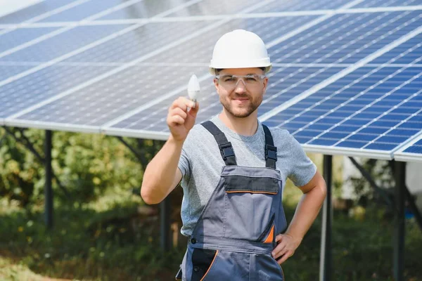 Portrait Proud Engineer Smiles Satisfied His Successful Work Concept Renewable — Zdjęcie stockowe