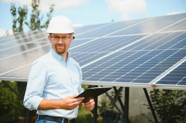 Portrait Proud Engineer Smiles Satisfied His Successful Work Concept Renewable — Stok fotoğraf