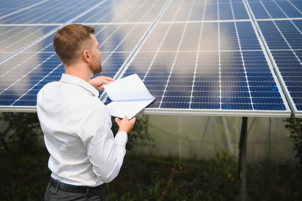 Confident Man Power Solar Station — Stock Photo, Image