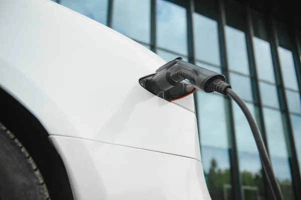 Nahaufnahme Der Steckdose Eines Elektroautos Beim Laden — Stockfoto