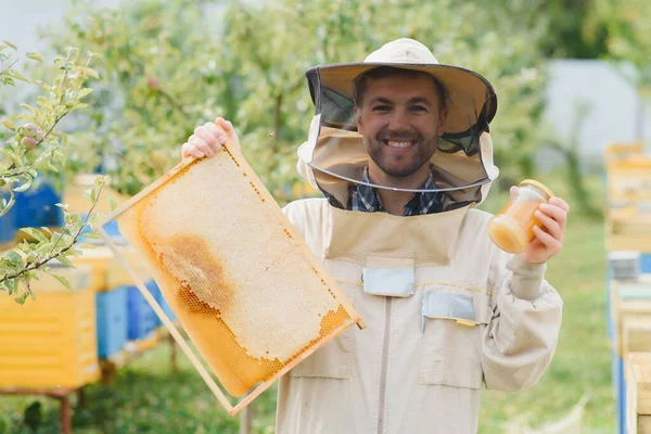 Včelařství Včelař Práci Včely Útěku — Stock fotografie