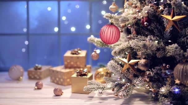 Weihnachtsbaum Mit Dekoration Und Glitzer — Stockvideo