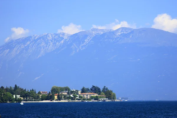 Lago de Garda y Monte Baldo, Italia — Foto de Stock