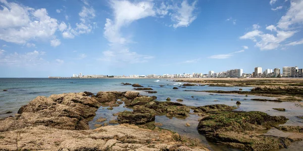 Les Sables d 'Olonne plajı ve körfezi (Vendee, Fransa)
