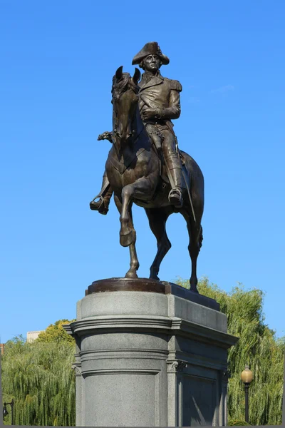 George washington statue im boston common park — Stockfoto