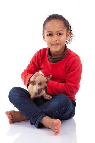 Niña afroamericana con su mascota — Foto de Stock