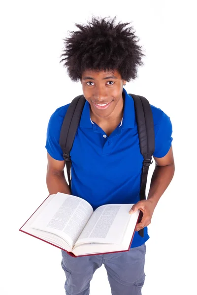 젊은 흑인 십 대 학생 남자 읽기 책-아프리카 — 스톡 사진