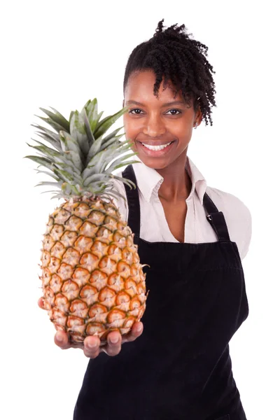 Joven mujer afroamericana negra feliz sosteniendo un melón fresco —  Fotos de Stock