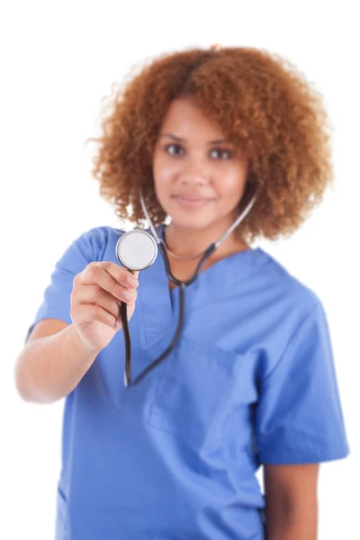 Enfermeira afro-americana segurando um estetoscópio - pessoas negras — Fotografia de Stock