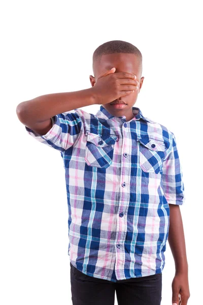 African American boy hiding eyes - Black people — Stock Photo, Image