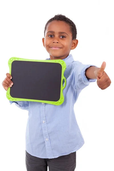 Afro-Amerikan okul çocuğu elinde boş bir kara tahta - siyah — Stok fotoğraf