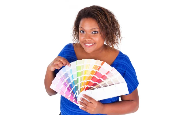 Mulher afro-americana segurando uma paleta de cores - pessoas negras — Fotografia de Stock