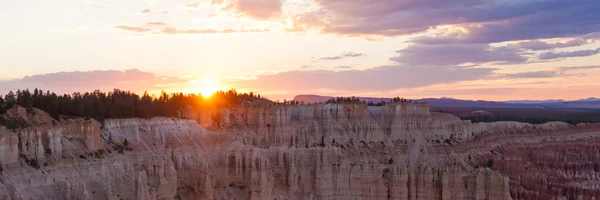 Panoramiczny widok z Parku Narodowego bryce canyon w utah — Zdjęcie stockowe