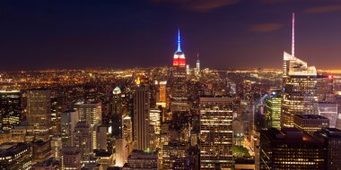 Manhattan skyline - New York - ABD hava gece görünümü