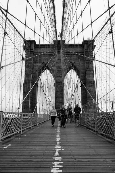 Brooklyn Köprüsü'nün new York - ABD — Stok fotoğraf