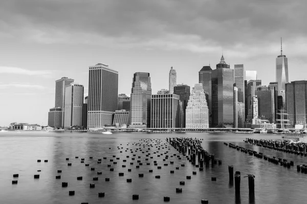 Вид на нижний Манхэттен в Нью-Йорке — стоковое фото