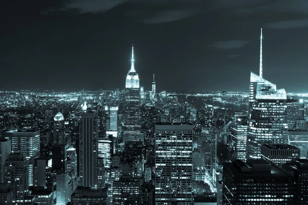 Antenowe noc widok z Usa panoramę - New York - Manhattan — Zdjęcie stockowe