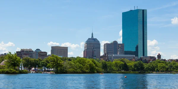 Skyline de Boston desde waterfront, Massachusetts, EE.UU. — Foto de Stock