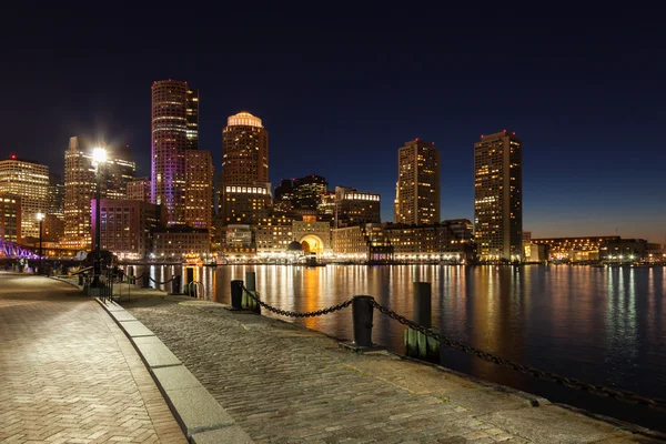 Boston skyline por la noche - Massachusetts - Estados Unidos — Foto de Stock