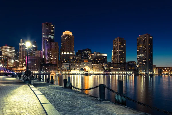 Skyline di Boston di notte - Massachusetts - Stati Uniti — Foto Stock
