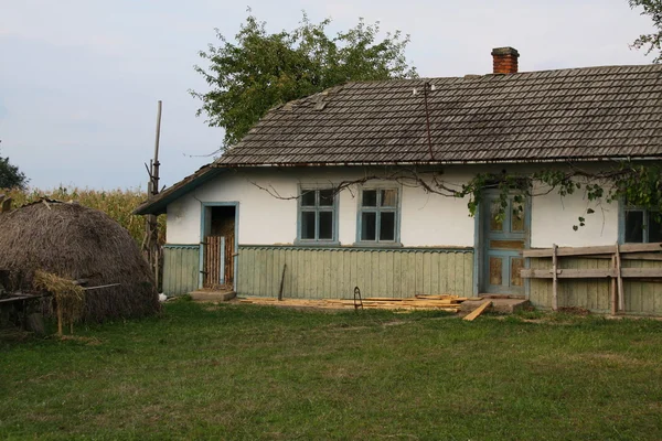 eski kırsal ev