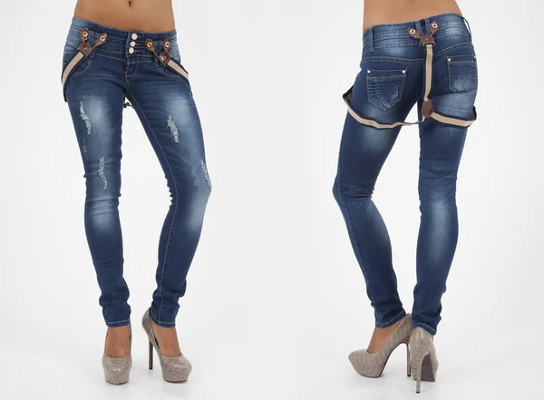 Vackra kvinnor i tajta jeans — Stockfoto