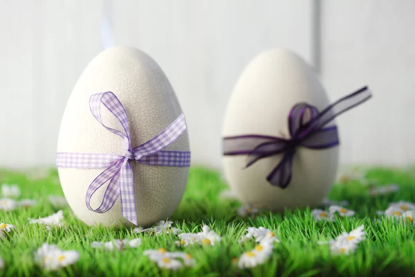 Easter Eggs In Grass — Stock Photo, Image