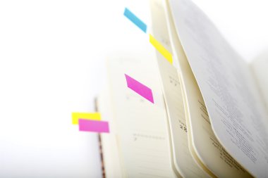 yer işareti ve Not Defteri ile defter