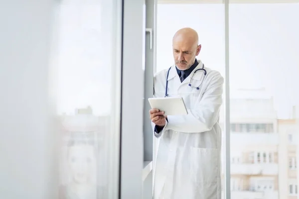 Portrait Careworn Male Doctor Holding Digital Tablet His Hand While — Fotografia de Stock