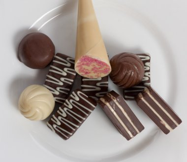 bir tabak çikolata şeker