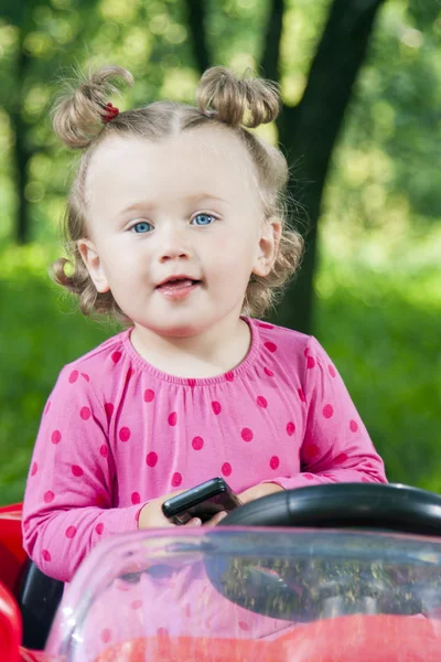 Kleines Mädchen — Stockfoto