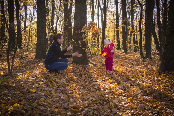 Anne ve çocuk — Stok fotoğraf