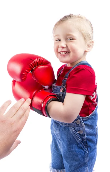 Vauva nyrkkeilijä — kuvapankkivalokuva