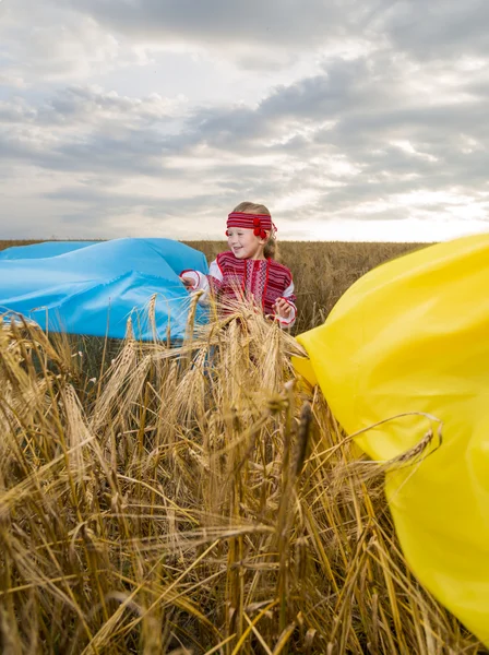 kız Ukrayna ulusal kostüm