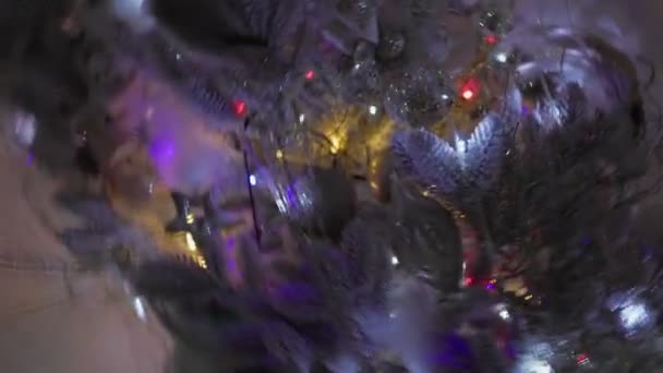 Karácsonyfa fogott örvénylő kamera — Stock videók