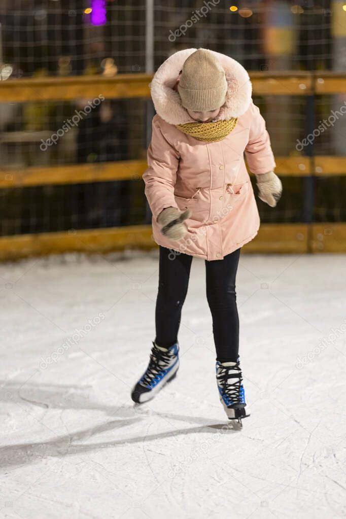 girl skating on the ice