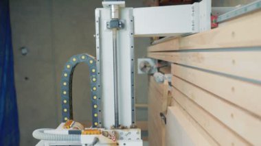 CNC makinesinde hareket iletimi