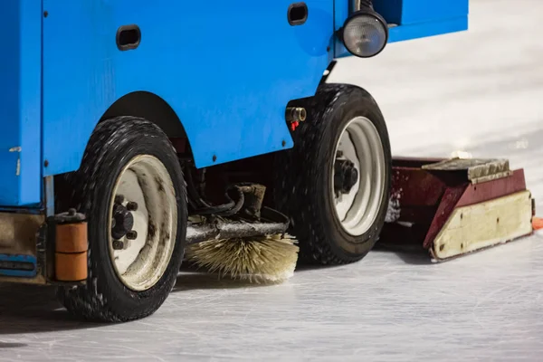 Machine Leveling Ice Skating Rink — Φωτογραφία Αρχείου